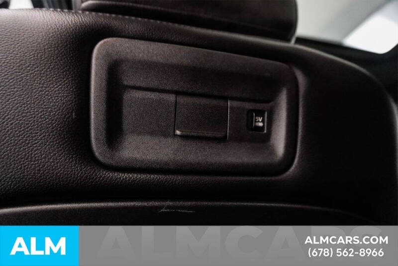 2022 Land Rover Discovery P300 S R-Dynamic