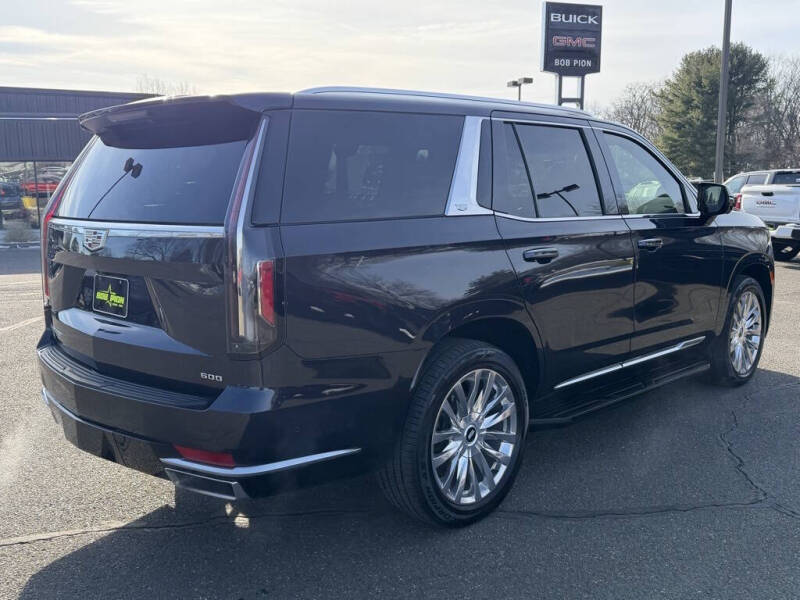 2022 Cadillac Escalade Premium Luxury