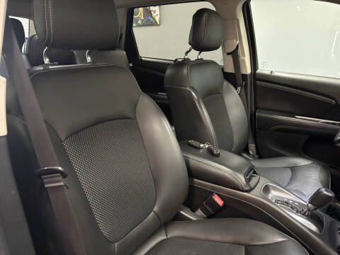 2019 Dodge Journey Crossroad