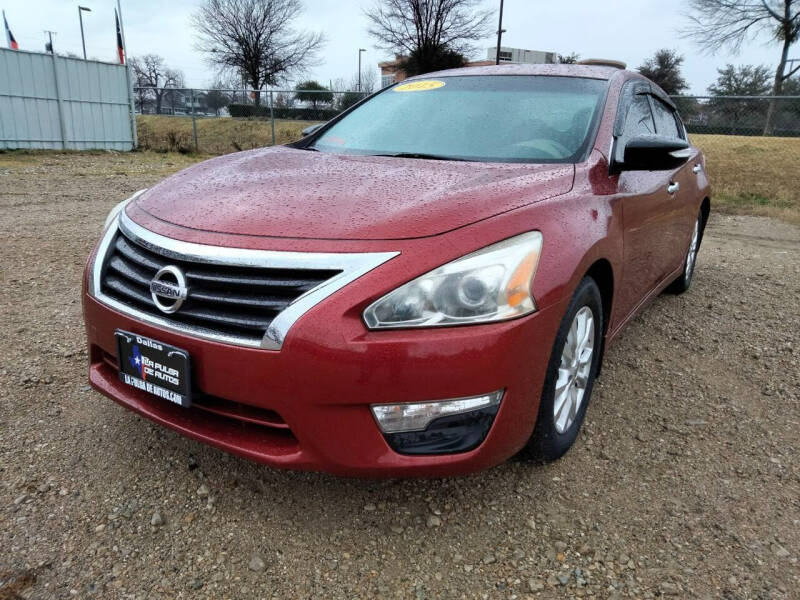 2015 Nissan Altima for sale at LA PULGA DE AUTOS in Dallas TX