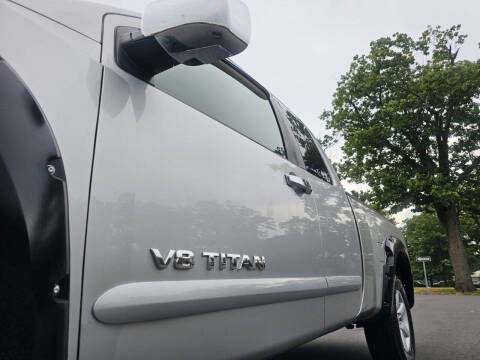 2010 Nissan Titan SE