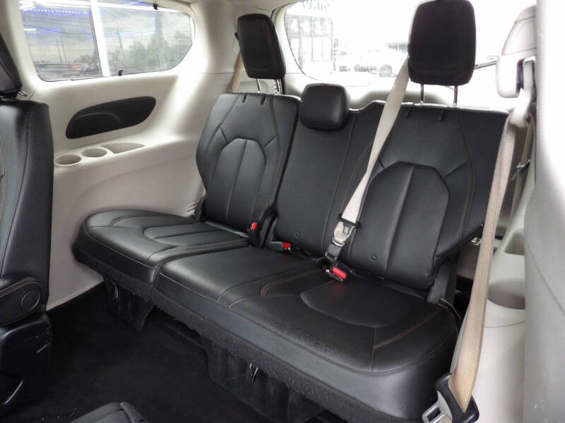 2018 Chrysler Pacifica Touring L