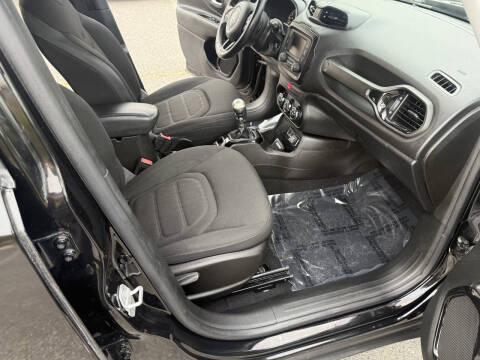 2017 Jeep Renegade Altitude