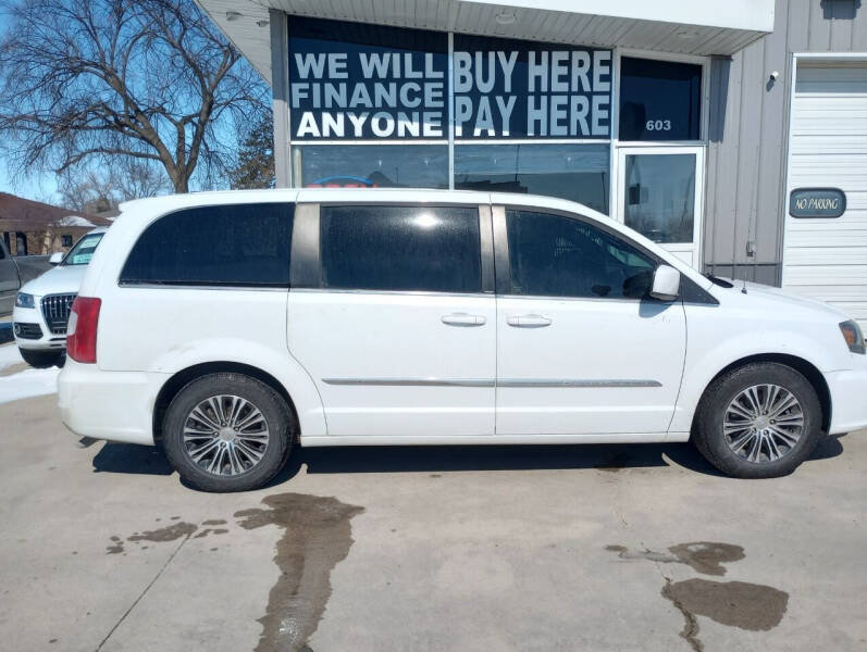2014 Chrysler Town and Country for sale at STERLING MOTORS in Watertown SD