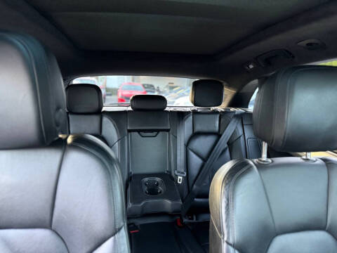 2015 Porsche Macan Turbo