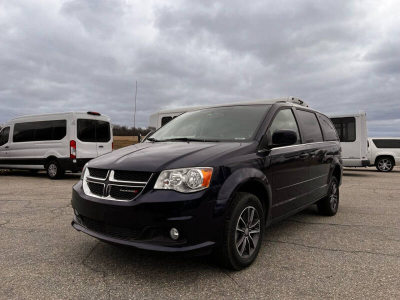 Used 2017 Dodge Grand Caravan SXT with VIN 2C4RDGCG3HR808633 for sale in Zumbrota, Minnesota