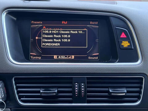 2011 Audi Q5 2.0T quattro Premium Plus