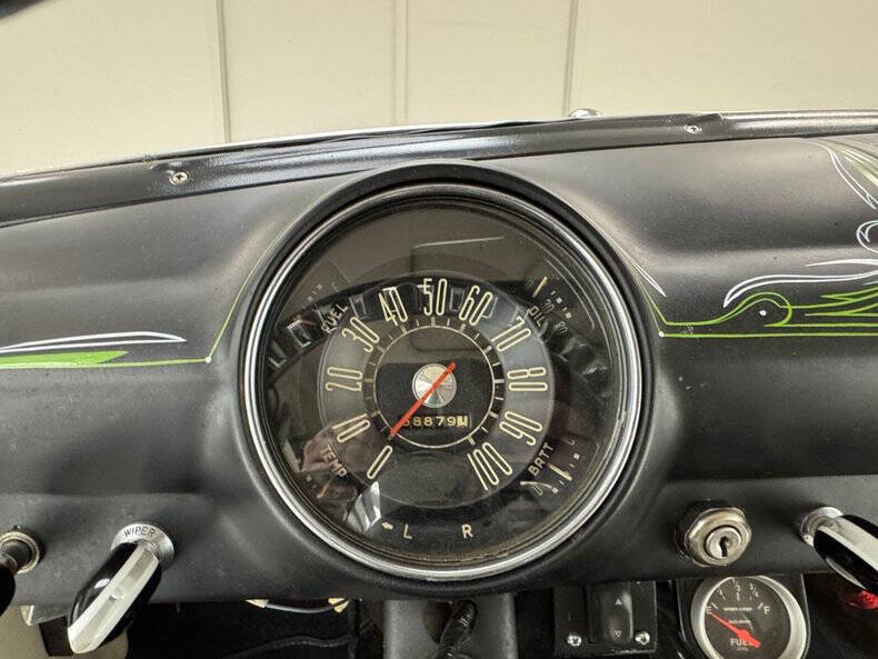 1950 Ford Deluxe