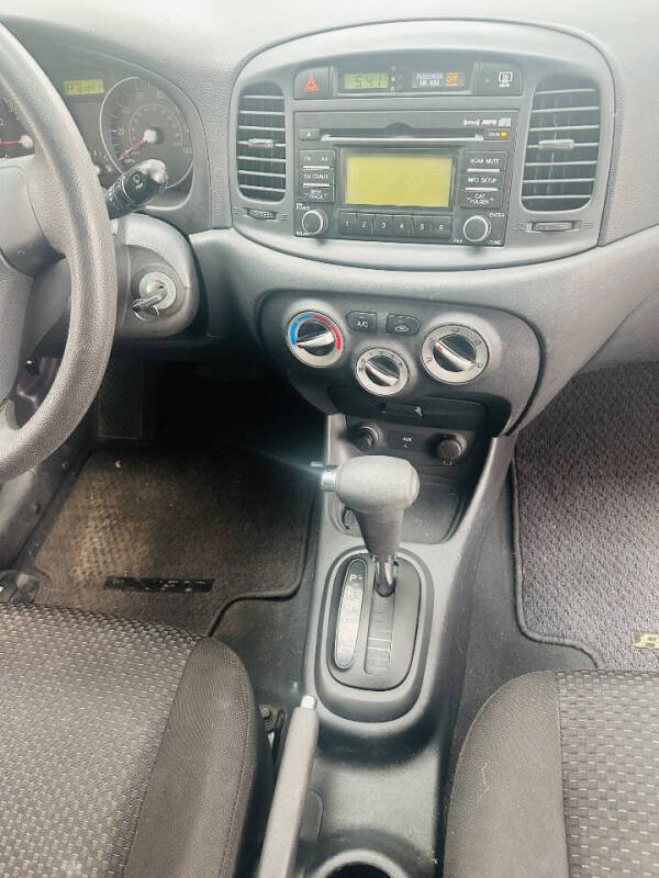 2009 Hyundai Accent GS