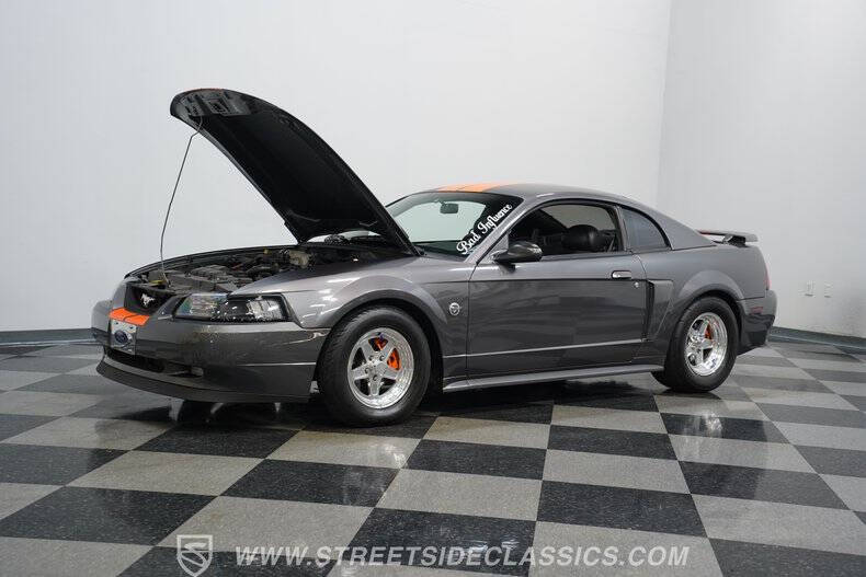 2004 Ford Mustang GT Deluxe
