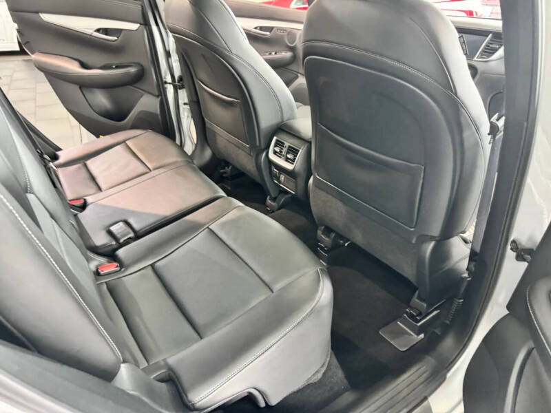 2021 Infiniti QX50 Essential
