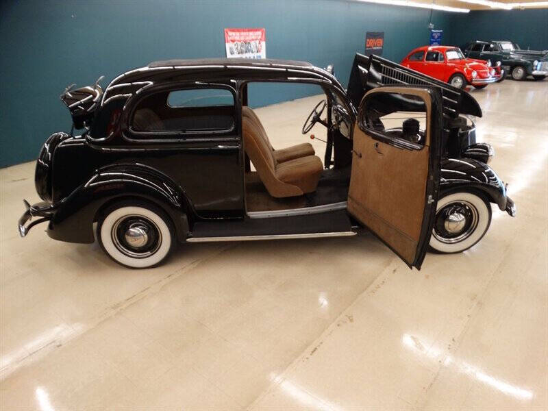 1936 Ford Tudor