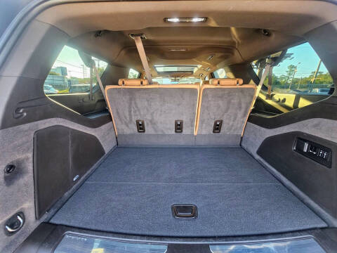 2022 Cadillac Escalade ESV Premium Luxury