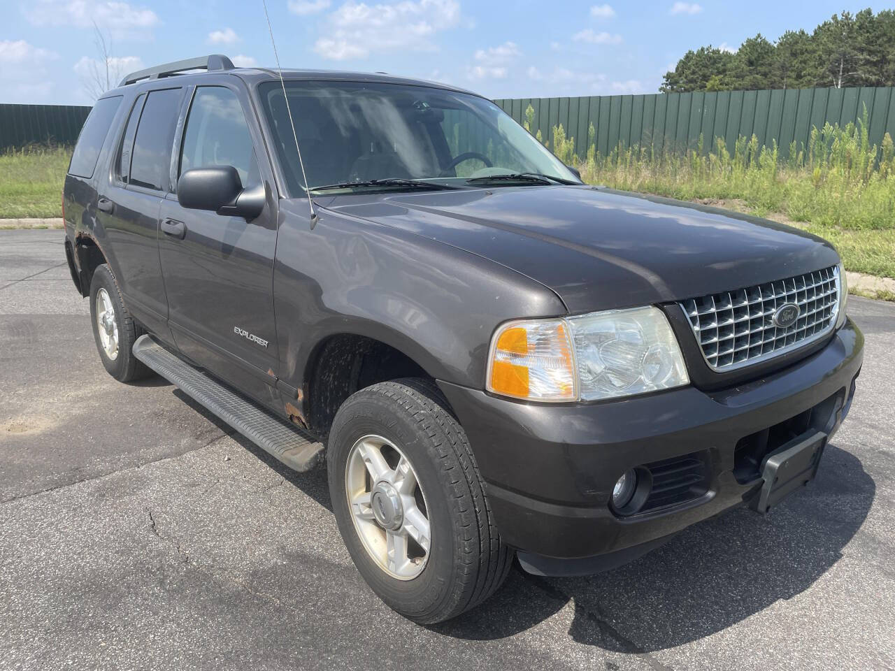 2005 Ford Explorer for sale at Twin Cities Auctions in Elk River, MN