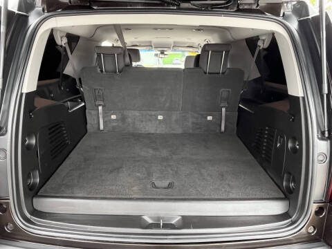 2018 Chevrolet Suburban LS