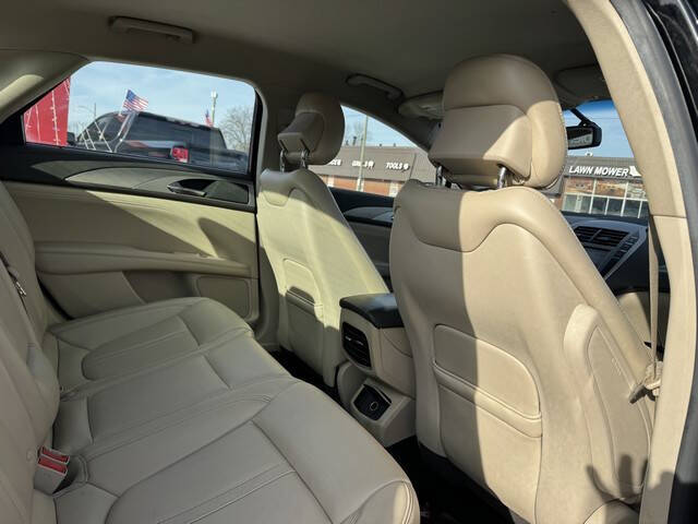 2017 Lincoln MKZ Premiere