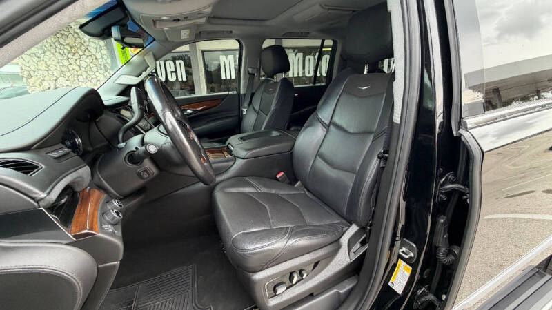 2018 Cadillac Escalade ESV Premium Luxury