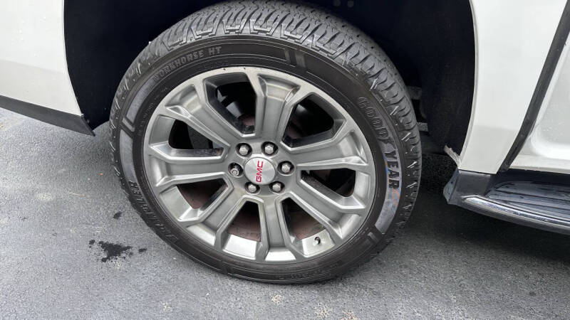 2018 GMC Yukon XL SLE