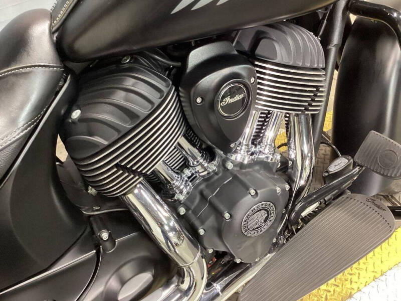 2018 Indian Springfield Dark Horse&#