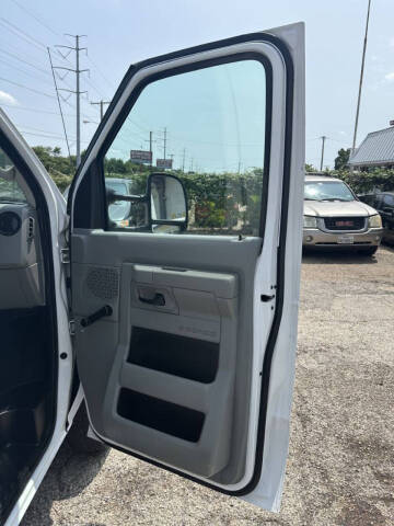 2014 Ford E-Series E-150