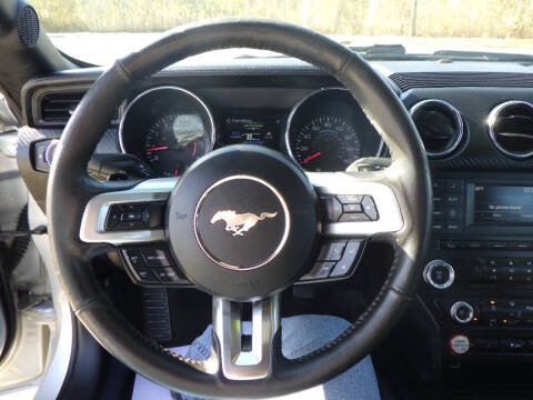 2016 Ford Mustang V6