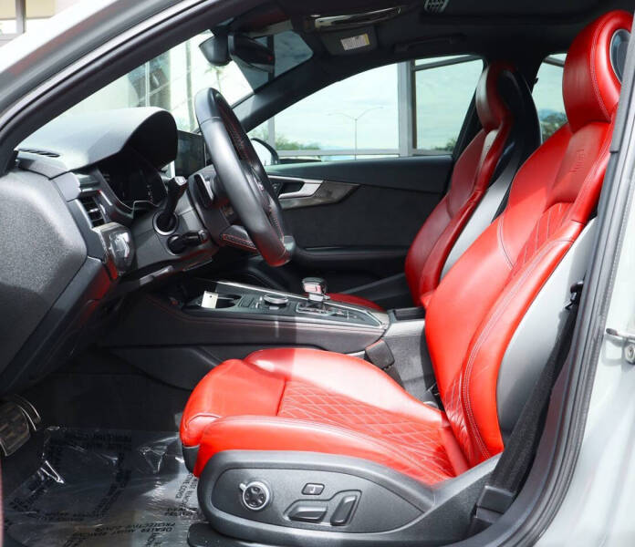 2019 Audi S4 3.0T quattro Prestige