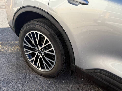 2023 Ford Escape Hybrid Active