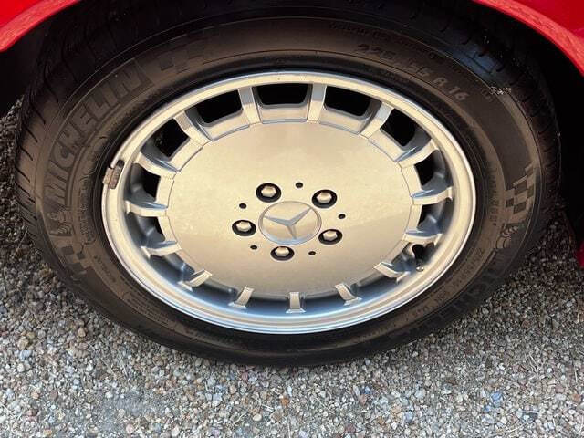 1992 Mercedes-Benz 300-Class 300 SL