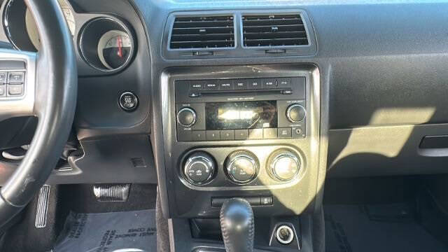 2014 Dodge Challenger SXT