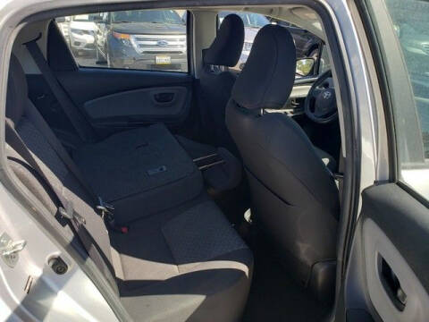 2015 Toyota Yaris 5-Door L