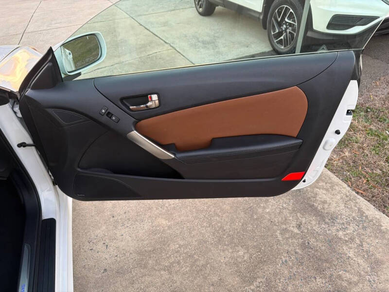 2013 Hyundai Genesis Coupe