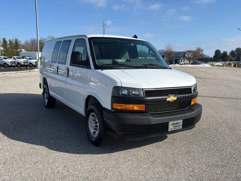 2025 Chevrolet Express 2500