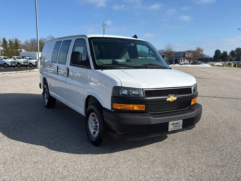 2025 Chevrolet Express 2500