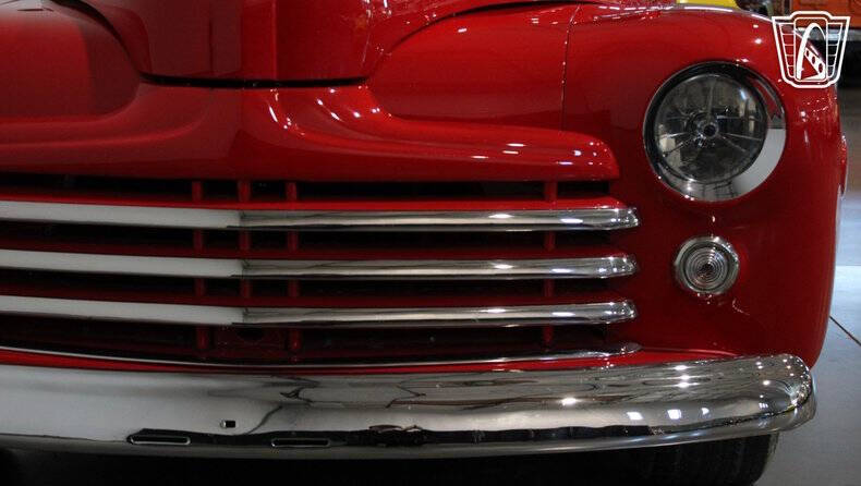 1948 Ford Deluxe