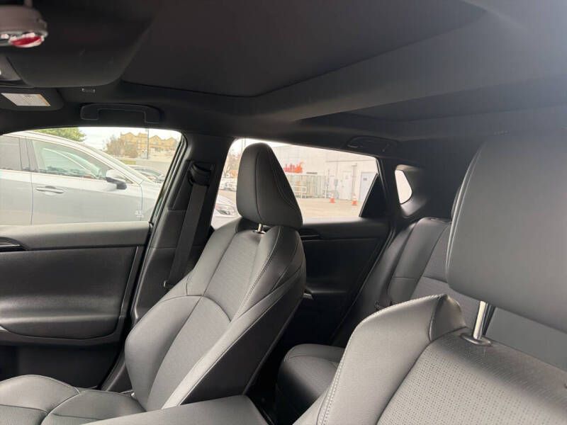 2025 Toyota bZ4X Limited