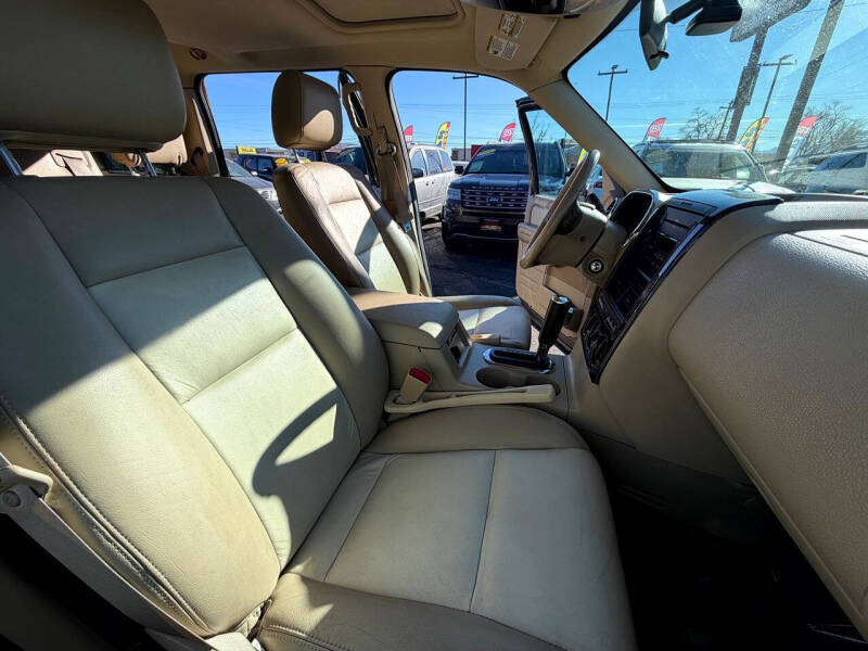 2006 Ford Explorer XLT