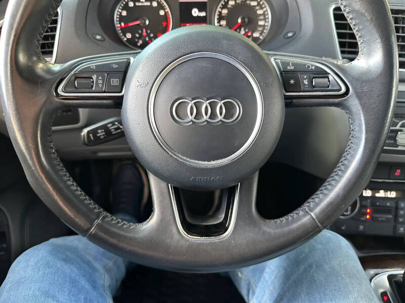 2017 Audi Q3 2.0T Premium Plus