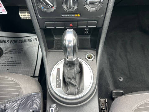 2012 Volkswagen Beetle Black Turbo PZEV