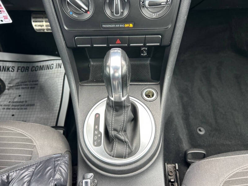 2012 Volkswagen Beetle Black Turbo PZEV