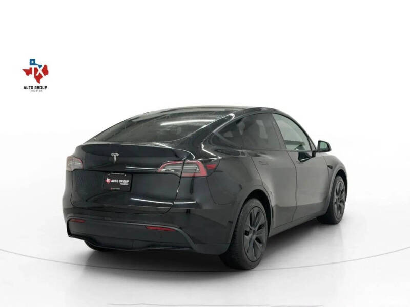 2025 Tesla Model Y Long Range