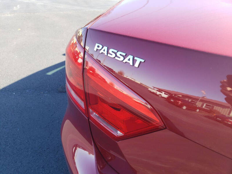 2015 Volkswagen Passat 1.8T SE