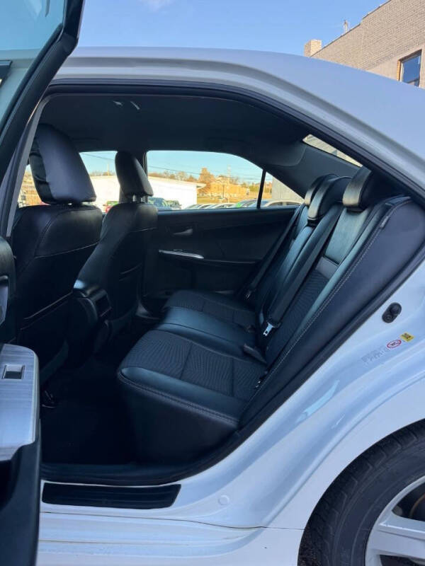 2014 Toyota Camry SE