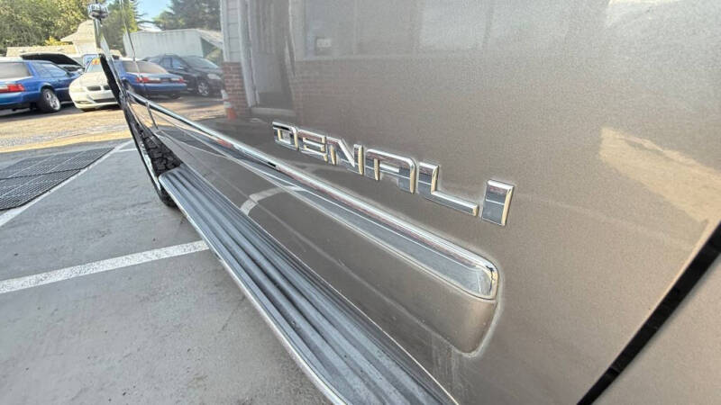 2012 GMC Yukon Denali