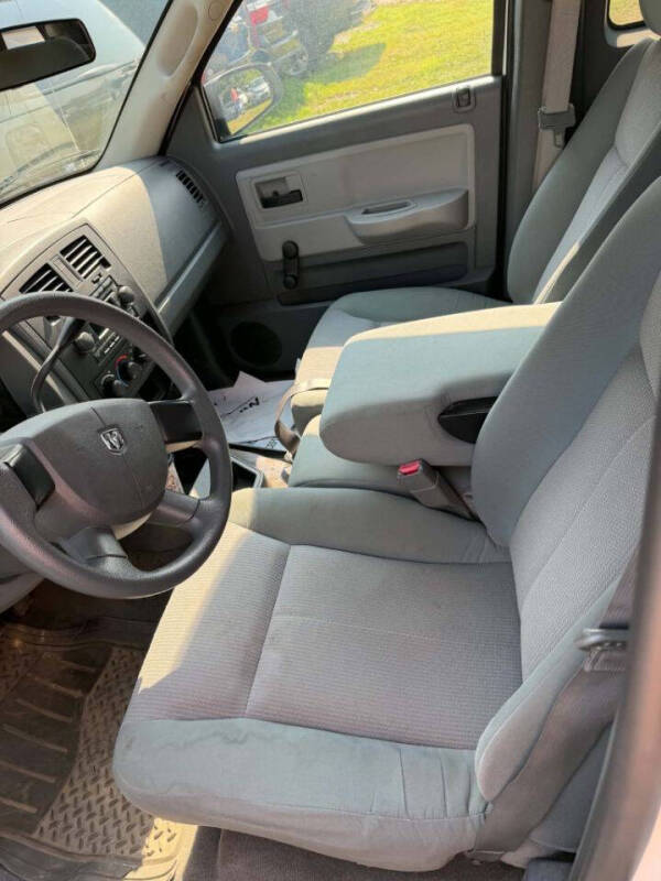 2005 Dodge Dakota ST