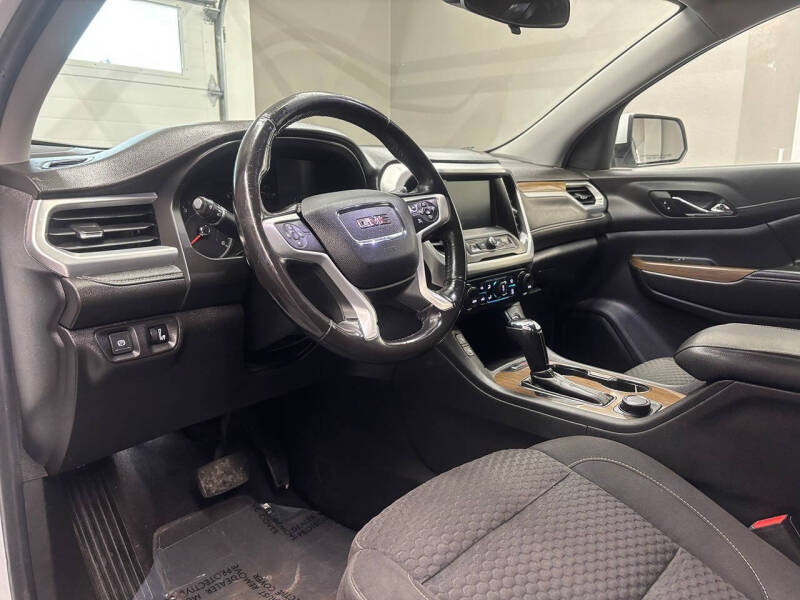 2019 GMC Acadia SLE-2