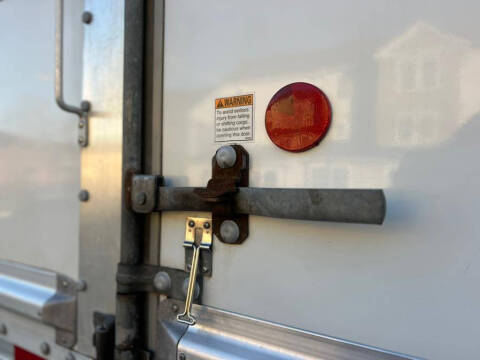 2020 Freightliner M2 106