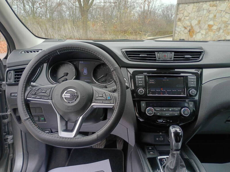 2020 Nissan Rogue Sport SL