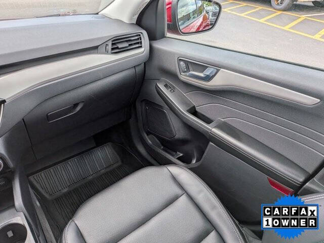 2022 Ford Escape SEL