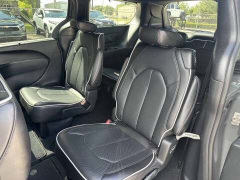 2025 Chrysler Pacifica Limited