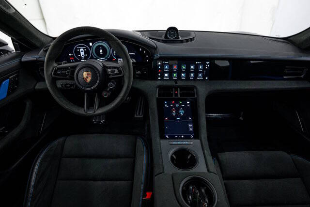 2025 Porsche Taycan Turbo GT